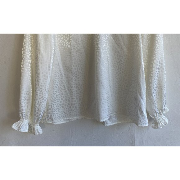 COPY - Status by Chenault Blouse Womens Top Medium Ivory Pebble Ruffle Neck Sle… - Picture 4 of 10